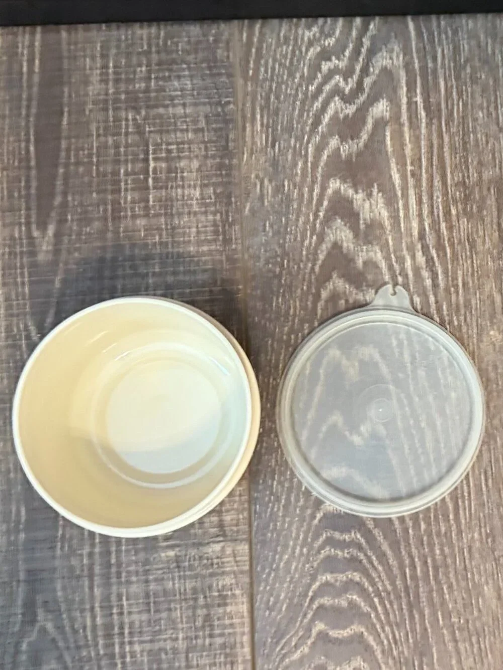 Tupperware Divided Snack and Dip Tray with Bowl